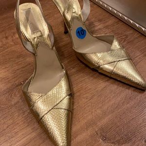 Micheal Kors gold sling back shoes
